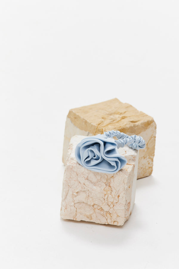 Silk rose Scrunchy - Light Blue