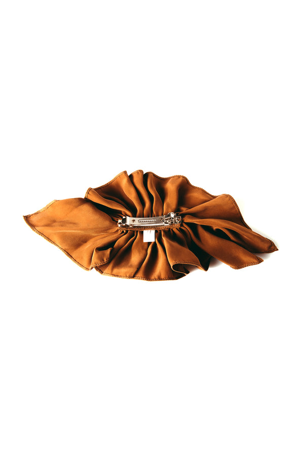 Silk ruffle hairclip - Rust