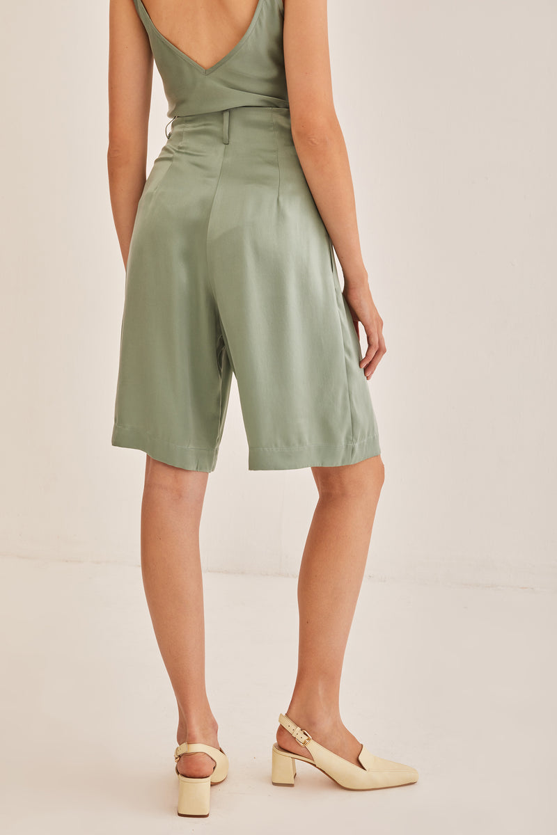 Caro tailored silk shorts - Sage